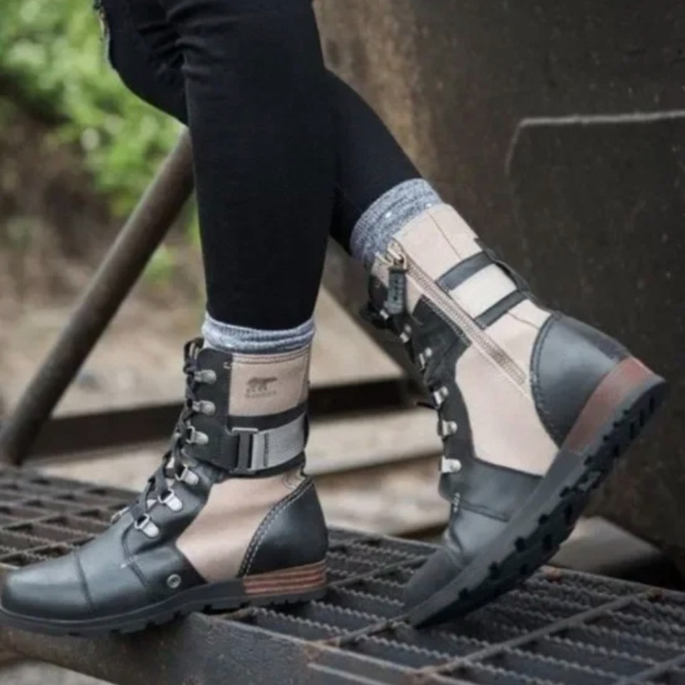 Sorel Major Carly Leather Combat Boots Size 9